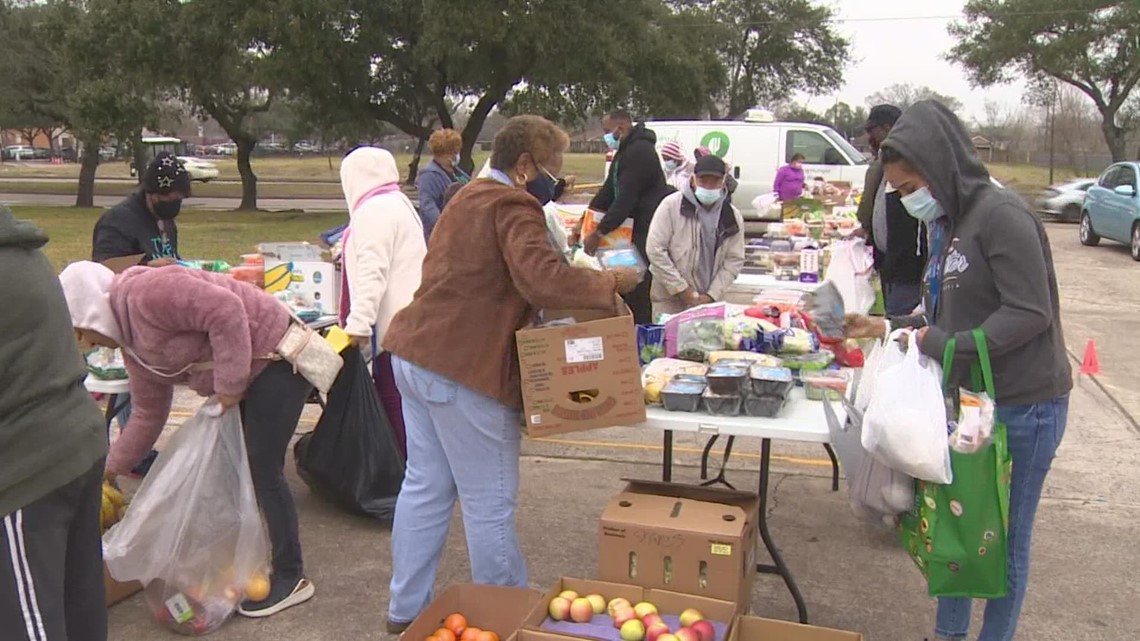 Houston pastor fighting to bring healthy foods to his neighborhood