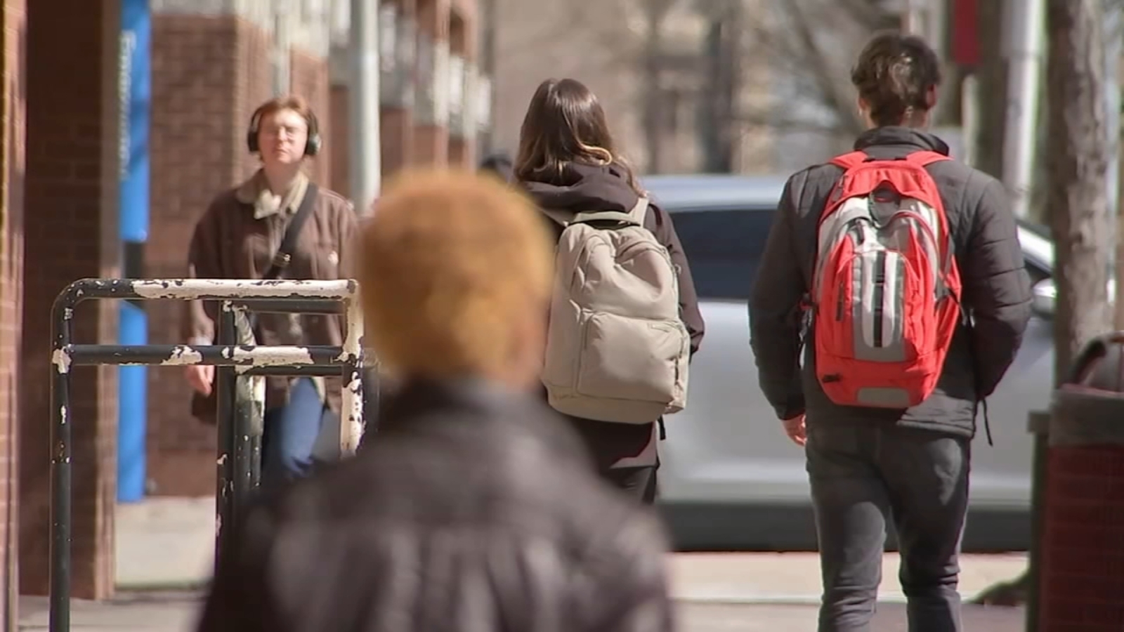 Concerned parents band together, hire private security near Temple University campus