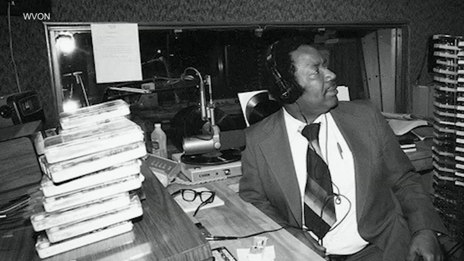 Pervis Spann, WVON broadcasting legend, to be laid to rest Thursday | Watch Live