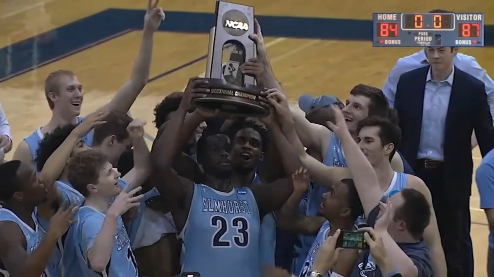 Elmhurst University men’s basketball heading to D3 Final Four in Indiana