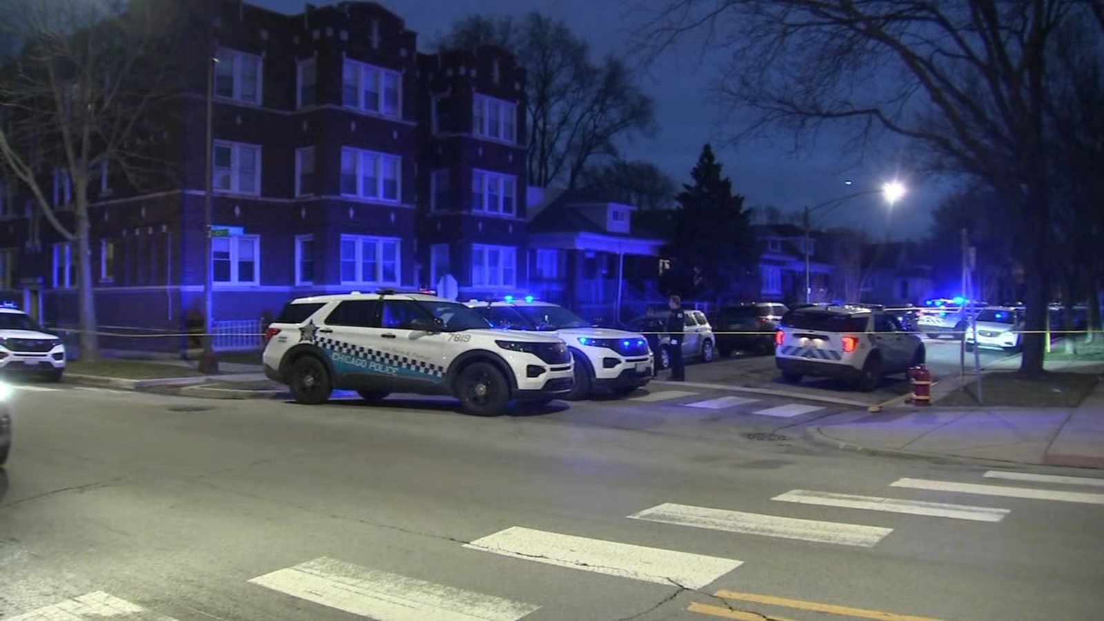 Chicago shooting: 2 found dead, including 1 shot in head, inside Gresham home, police say