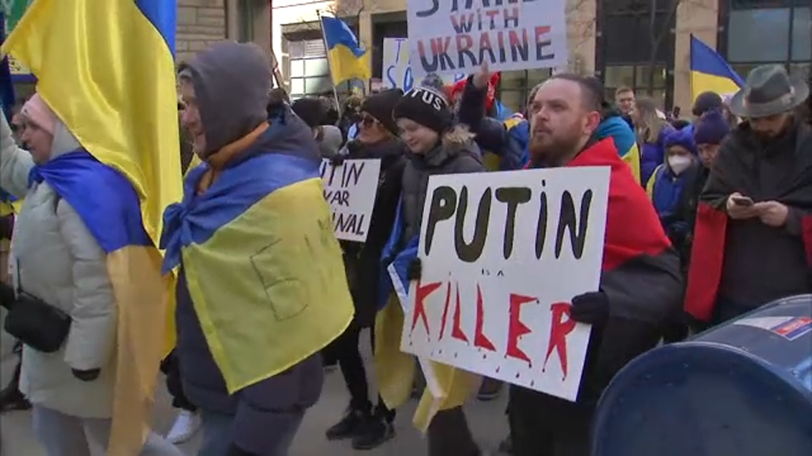 Ukraine rally Chicago: Demonstrators continue to condemn ‘unprovoked Russian military invasion’