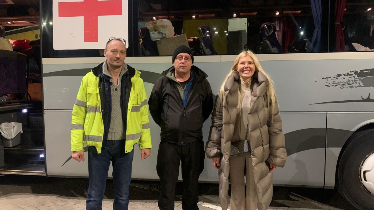 Lithuanian woman helps Ukrainian children, families escape war zones on bus rentals