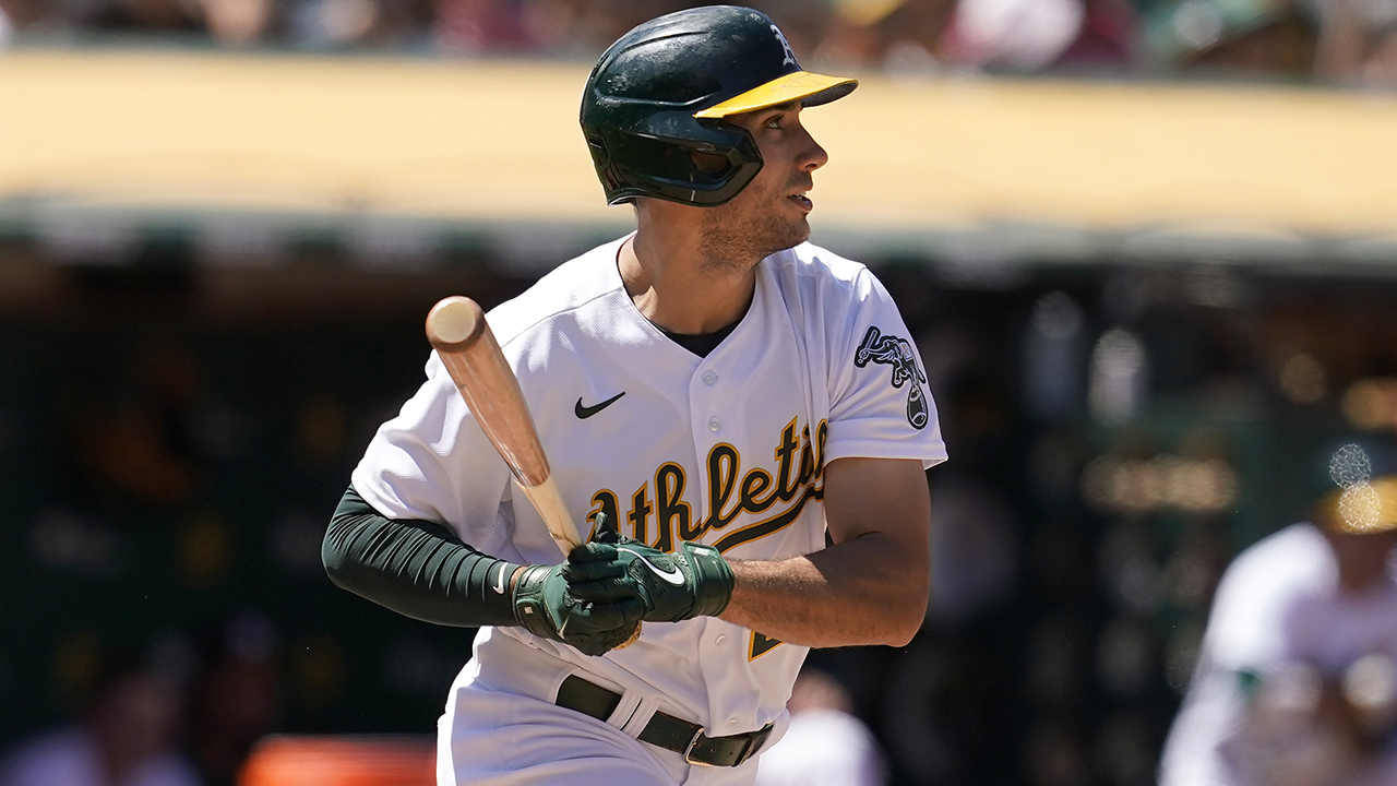 With Freeman a free agent, Braves get star 1B Olson from A’s