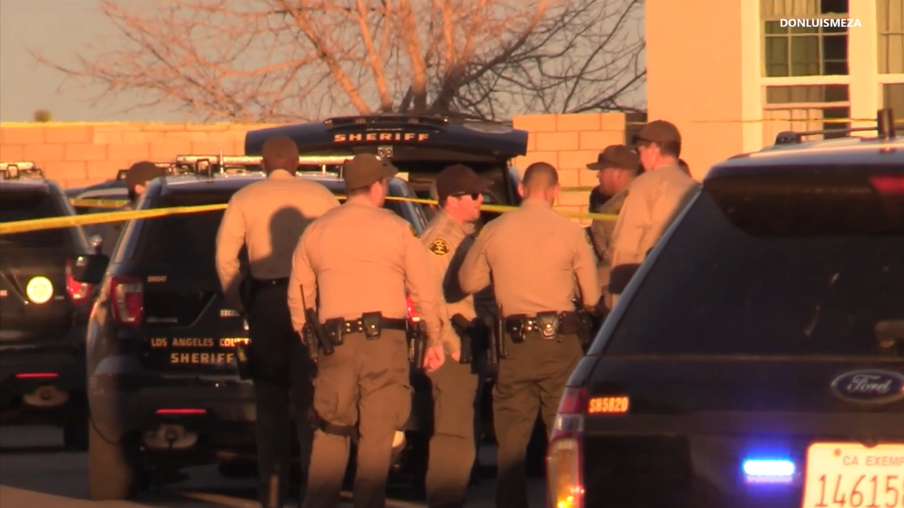 Deputies fatally shoot man who rammed their vehicles in Palmdale: Sheriff’s Dept.