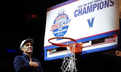 Hall of Fame coach Jay Wright keeps Villanova in title hunt