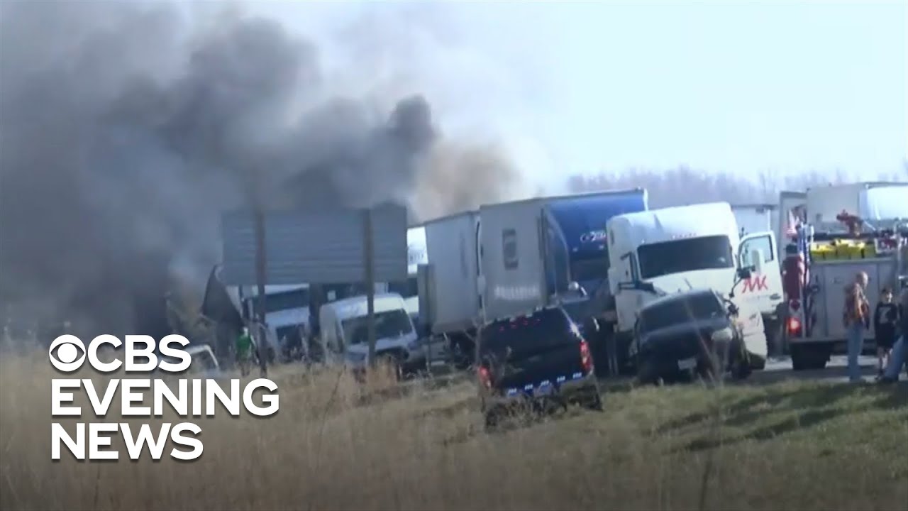 At least five killed in Missouri pileup