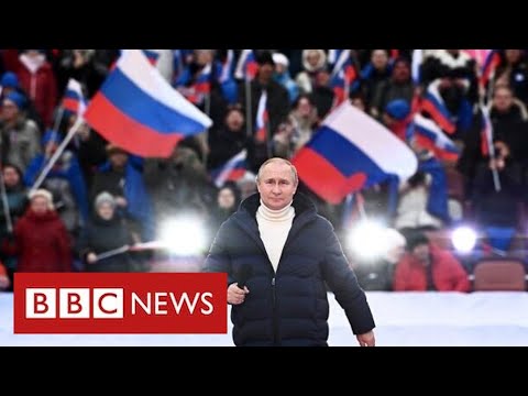 Vladimir Putin praises Russian “unity” at Moscow mass rally  – BBC News