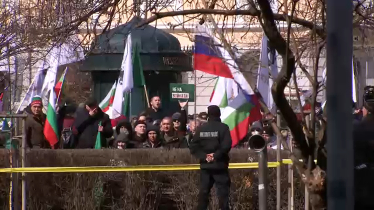 Bulgarians protest during US Defense Sec. Austin’s visit, PM says no Ukraine military aid