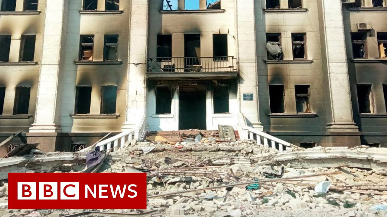 'Tanks in streets' as fighting hits Ukraine's Mariupol centre – BBC News