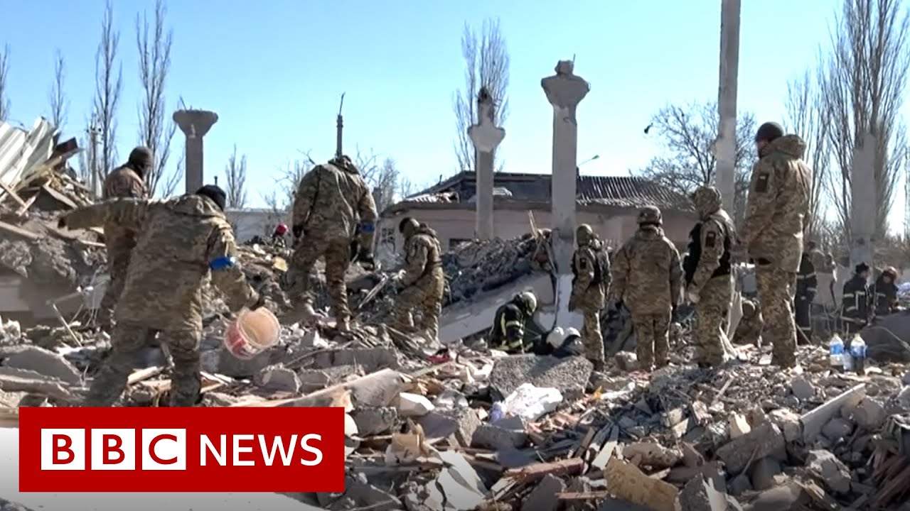 Mariupol terror will go down in history, Ukraine's Zelensky says – BBC News