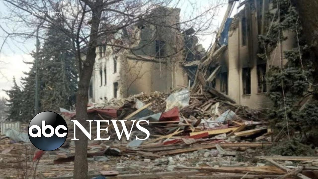 Ukrainian rescuers search for hundreds under bombed theater I WNT