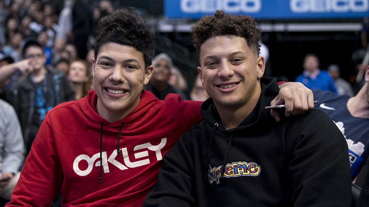 Jackson Mahomes wants to do TikTok ‘collab’ with newly signed Chiefs WR JuJu Smith-Schuster