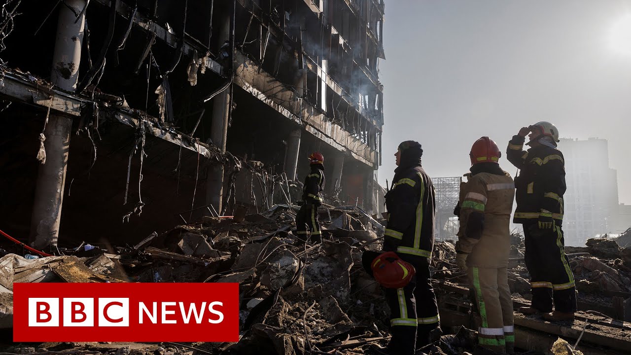 Ukrainian shopping mall in Kyiv destroyed in Russian attack – BBC News