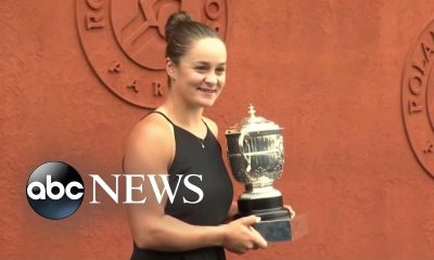 World No. 1 retires from tennis at 25