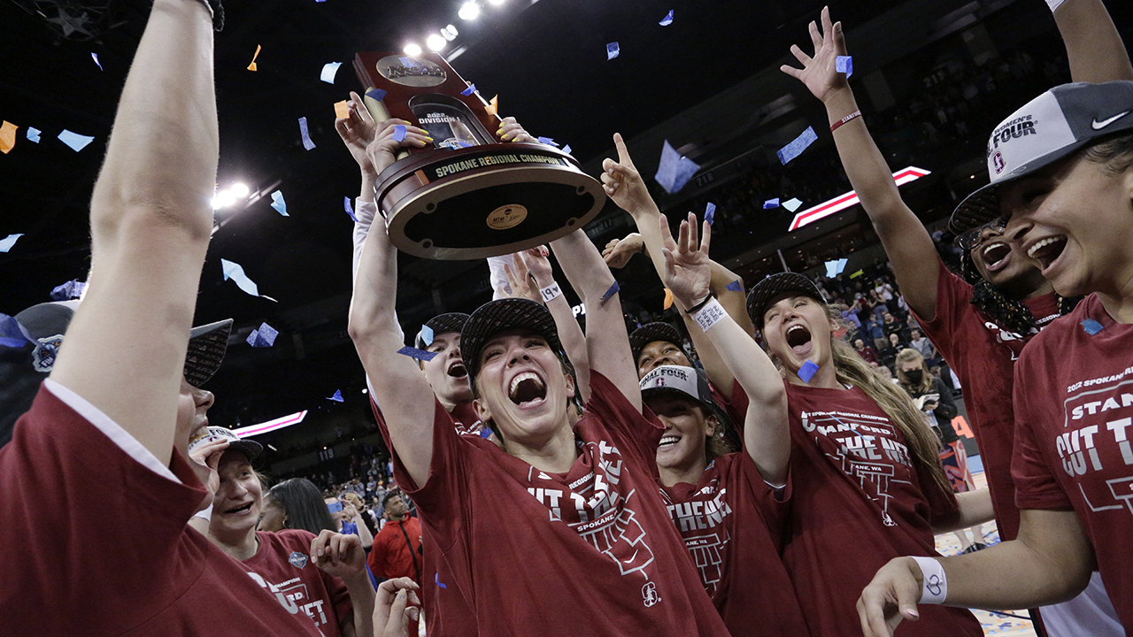 March Madness 2022: Stanford tops Texas in Elite 8