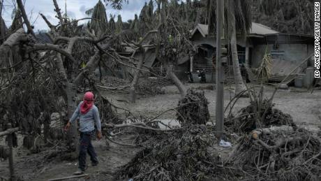 Taal volcano eruption poses deadly dilemma for people living in its shadow