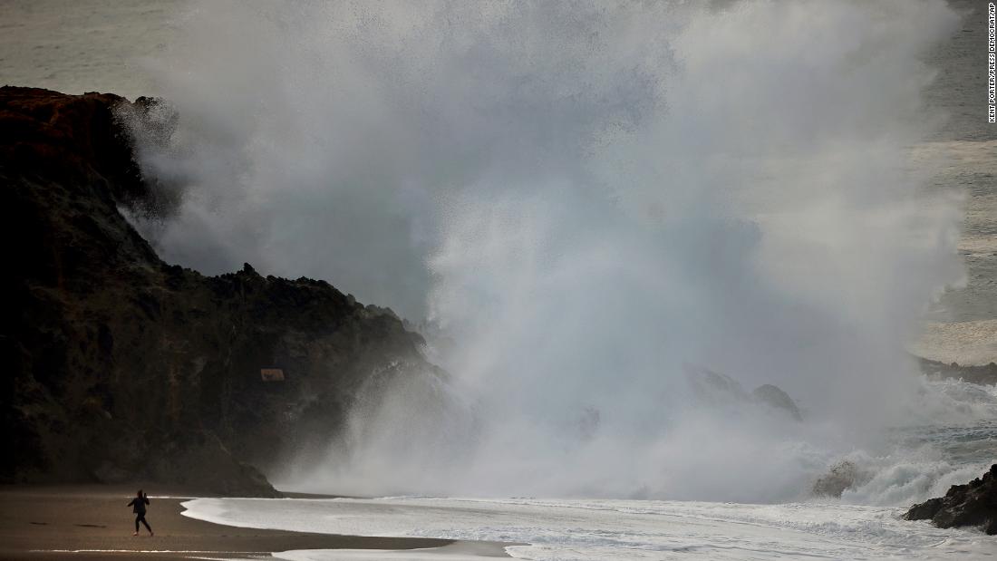 US tsunami warning system needs an urgent overhaul, experts say