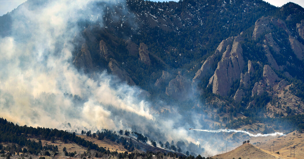 Colorado Wildfire Scorches Nearly 190 Acres and Prompts Evacuations