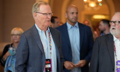 Brian Flores’s Lawsuit Looms Over N.F.L. Owners Meetings