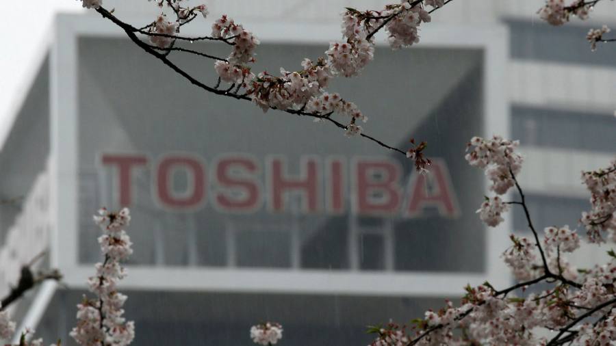 Activist shareholders battle Toshiba in critical vote on company’s future