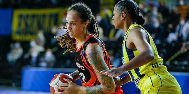 Brittney Griner of UMMC Ekaterinburg and Satou Sabally of Fenerbahce Oznur Kablo during the Euroleague Women Final Four match between Fenerbahce Oznur Kablo and UMMC Ekaterinburg at Volkswagen Arena on April 16, 2021, in Istanbul, Turkey.