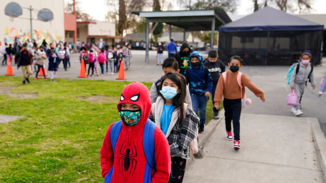 Candy and doughnuts: School mask incentive in lefty SF Bay Area trumped by fears of unwellness and bullying