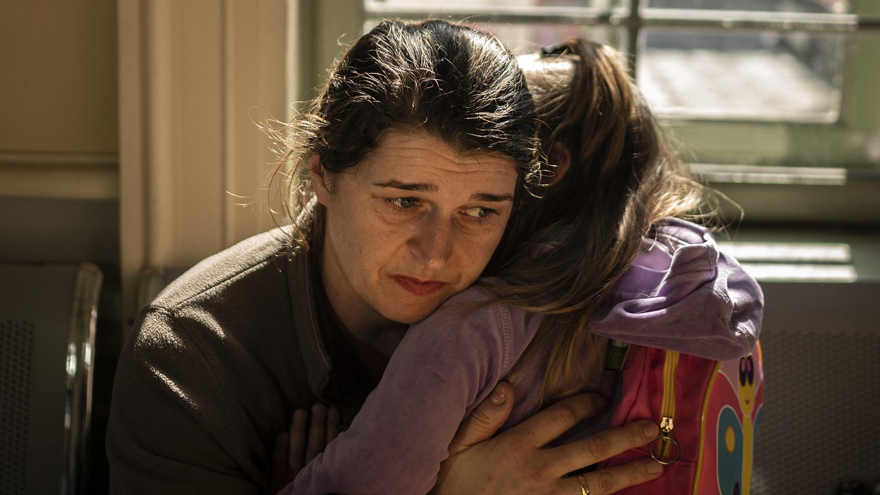 Russia-Ukraine war photos show families fleeing, tearful goodbyes as casualties reach more than 2.5K