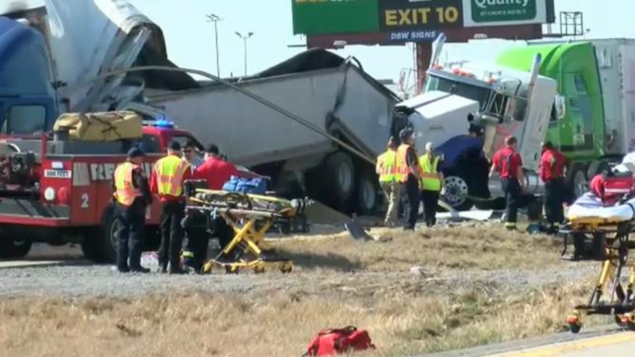 Missouri interstate crash involving 40-50 vehicles results in at least five dead: Report