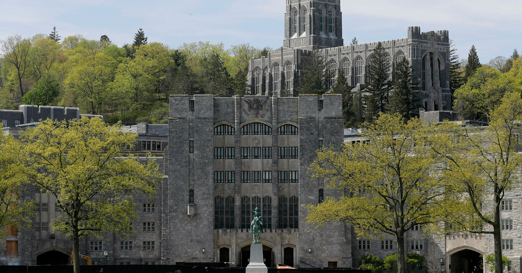 5 West Point Cadets Overdose During Spring Break in Florida, Officials Say