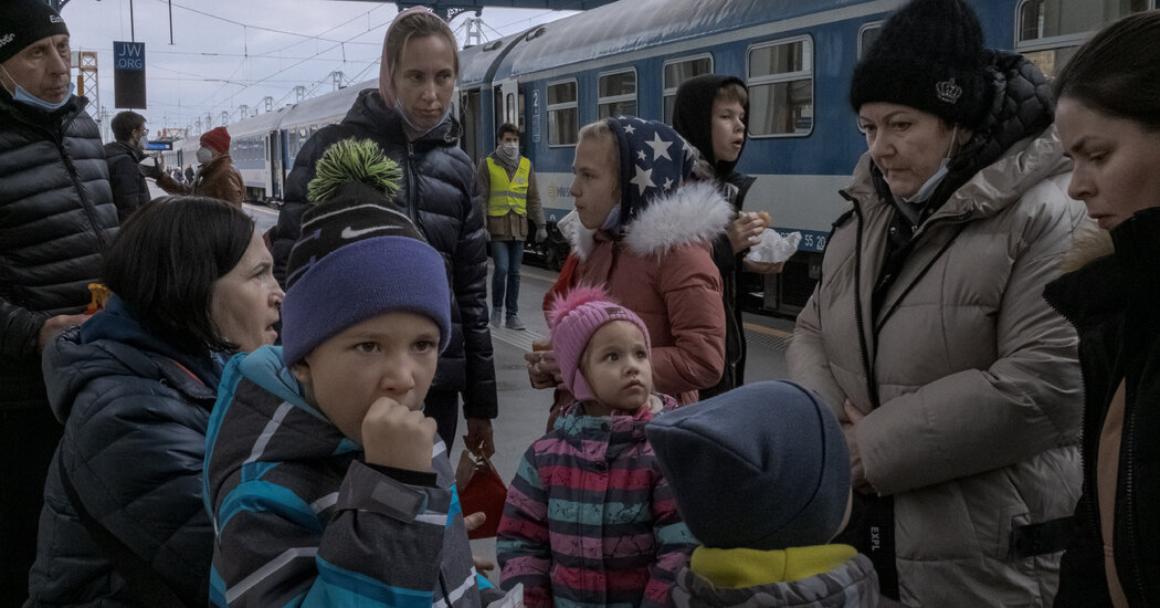 Fleeing War in Ukraine, They’re Met With Employers Offering Paychecks