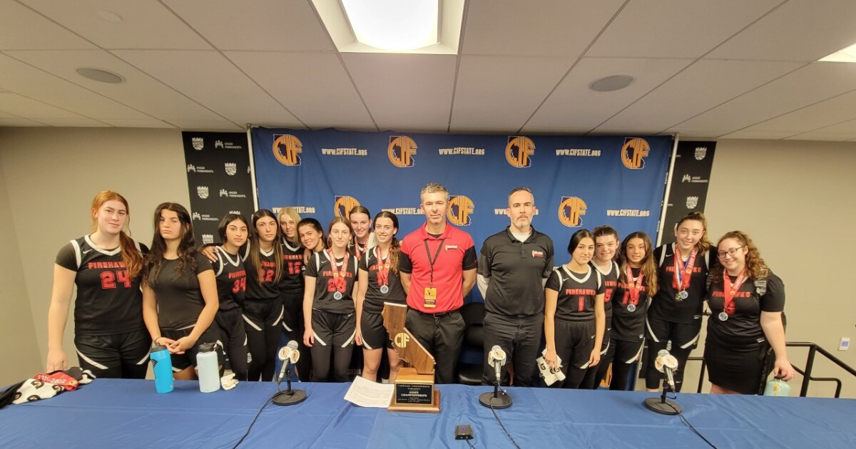 Injury is costly as Shalhevet falls in Division V girls’ basketball state final