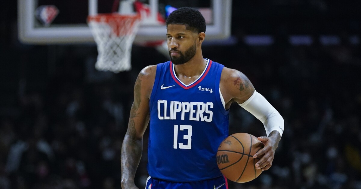 Paul George practices with Clippers for first time since December