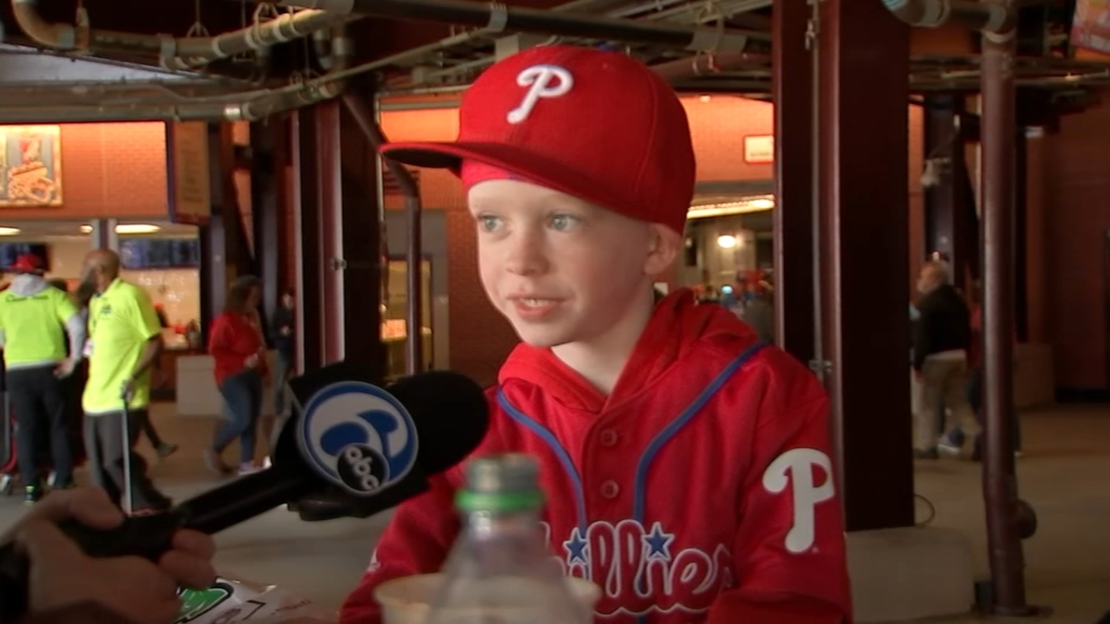 Phillies fans celebrate return of baseball at Citizens Bank Park