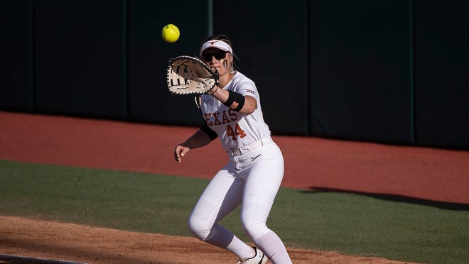 Texas unable to break through in softball against Jordy Bahl, Oklahoma