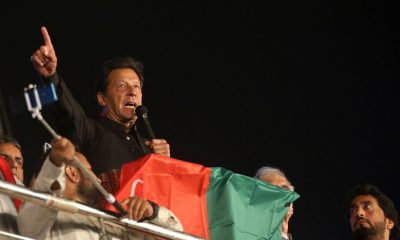 Days After Ouster, Imran Khan Is Back on the Trail in Pakistan