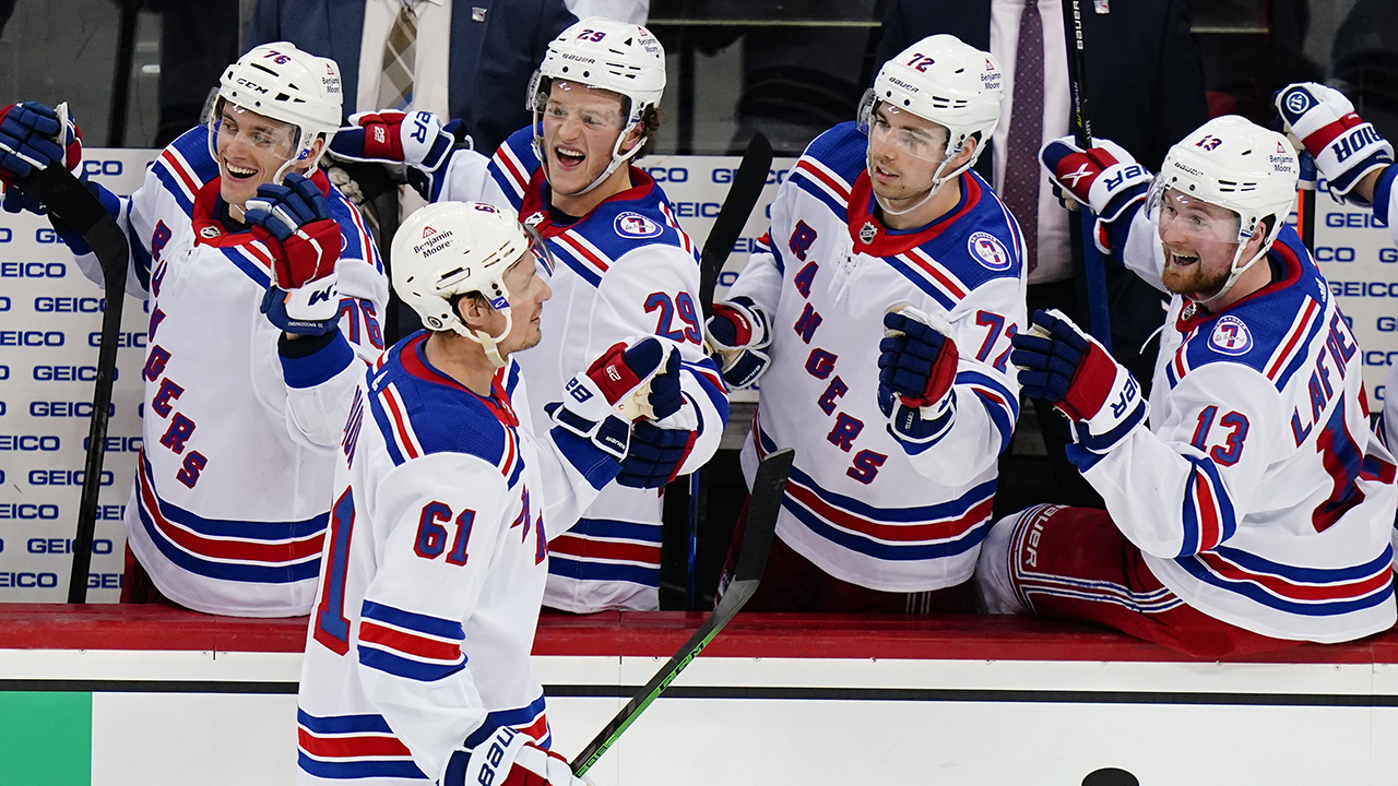 Artemi Panarin sets up 2, Chris Kreider gets 47th as Rangers beat Devils