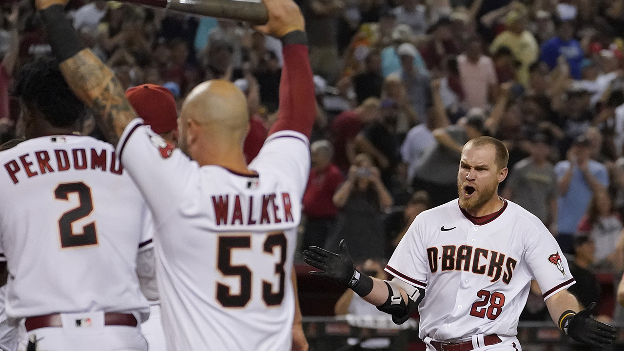 Diamondbacks’ Seth Beer blasts walk-off on National Beer Day