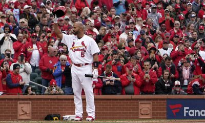 Adam Wainwright, Tyler O’Neill lift Cardinals over Pirates in Albert Pujols’ return