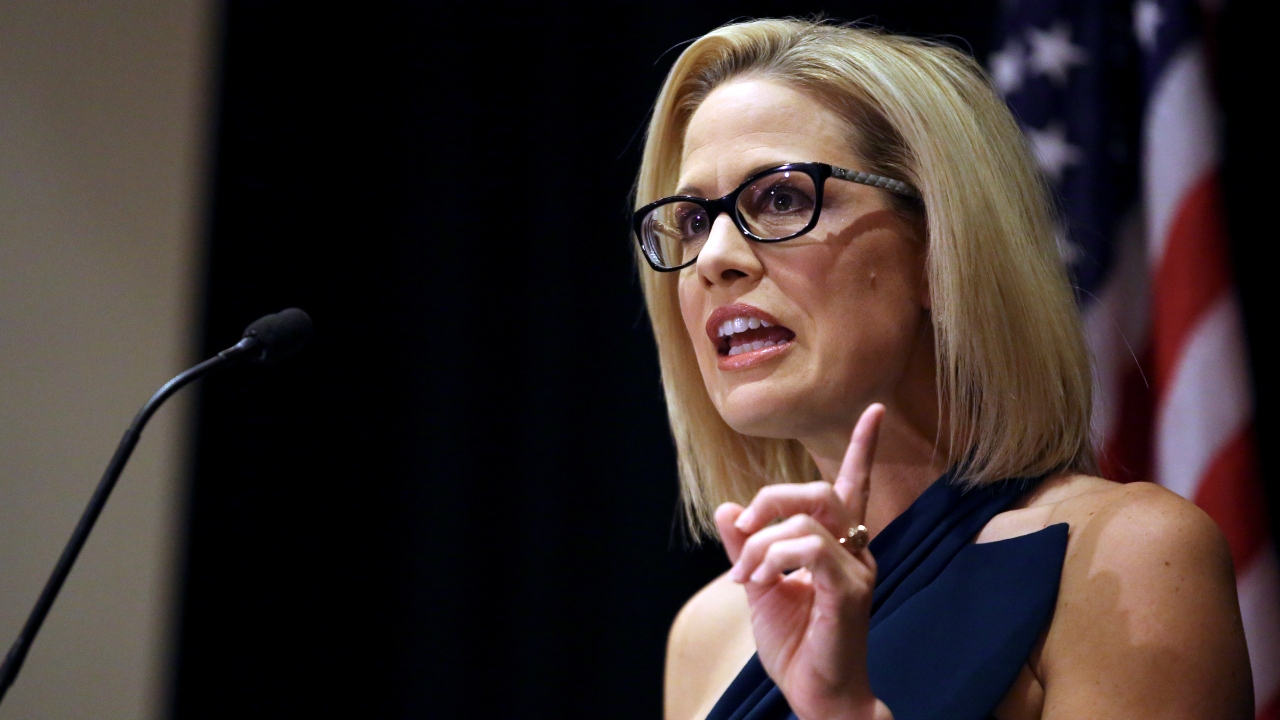 Sinema: Biden COVID-19 emergency order extension proves need to delay lifting Title 42