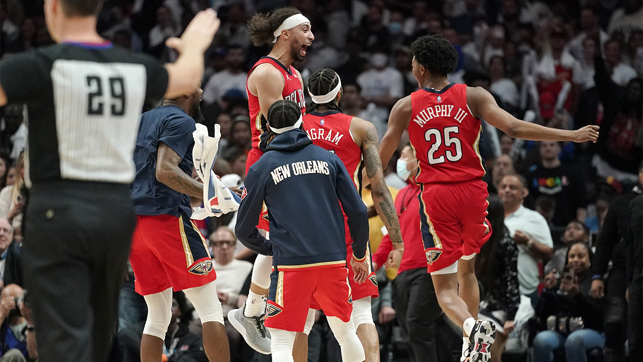 Pelicans earn 105-101 win over Clippers, claim No. 8 seed