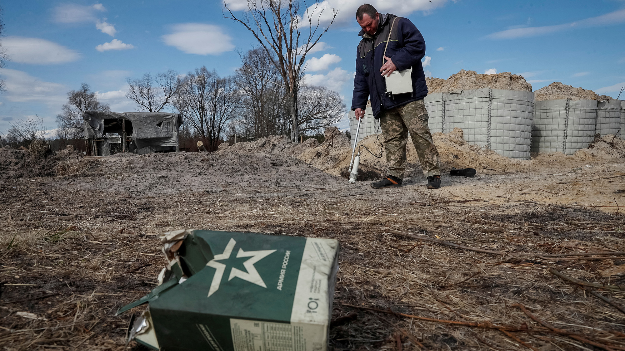 Ukrainians shocked by “crazy” scene at Chernobyl after Russian pullout reveals radioactive contamination