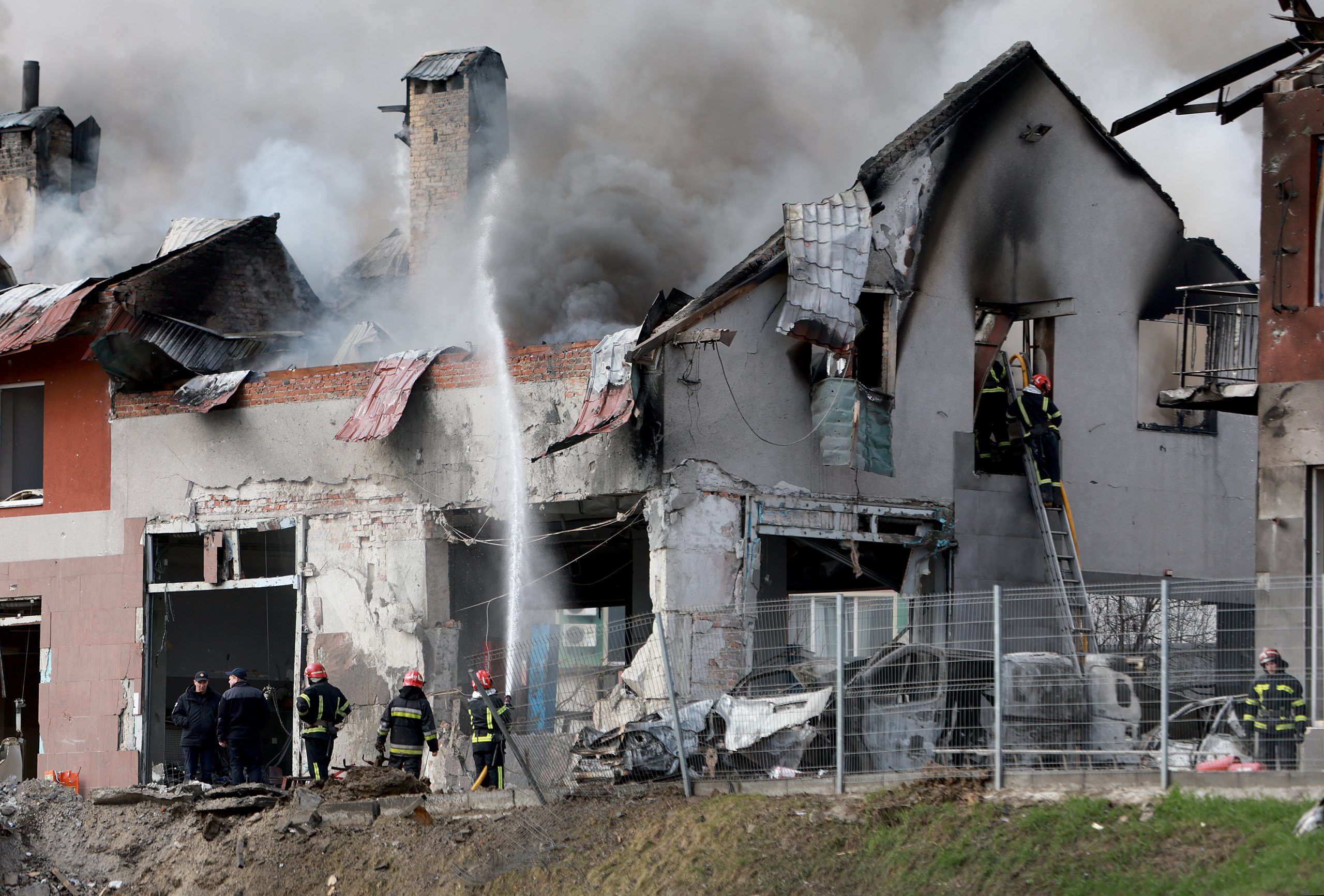 Lviv mayor: Tire facility hit in strikes