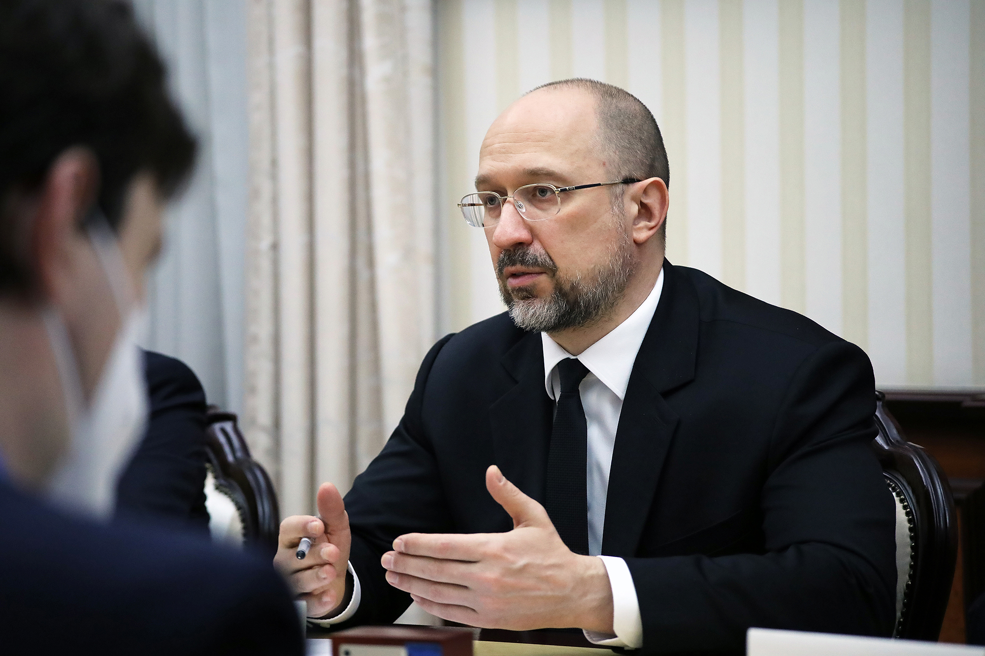 Ukraine’s prime minister: Mariupol “still has not fallen”  