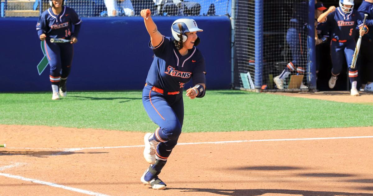 Softball claims three-game series against UC San Diego