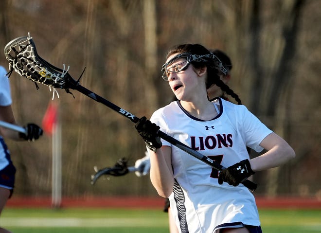 Lincoln's Katherine Jahnz controls the ball in last week's game against Providence Country Day/Blackstone Valley.