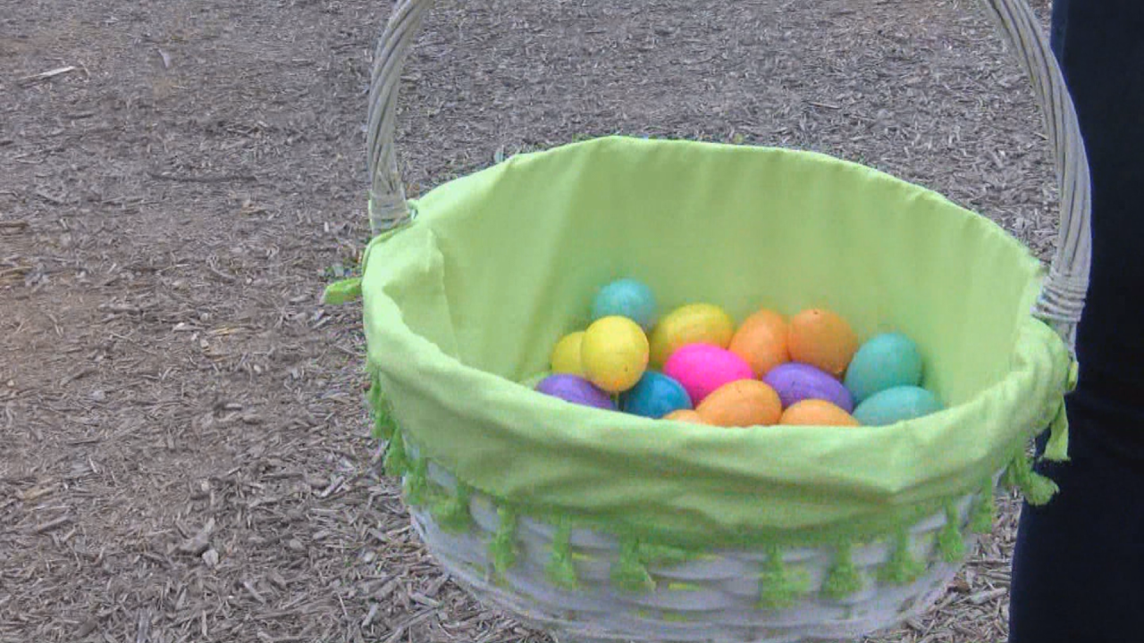 Pittsburg Police host Easter egg hunt