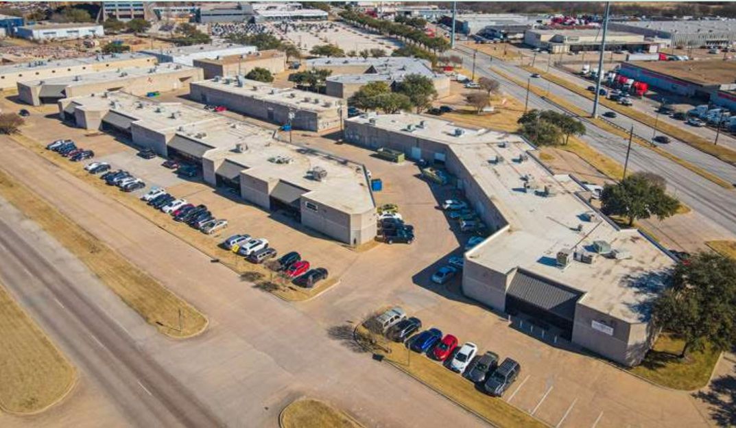 Investor M2G Ventures grabs eight more Dallas warehouse buildings