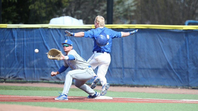 BB: Extra Special! Hofstra Downs Delaware In 10; Wins Series – Hofstra University Athletics