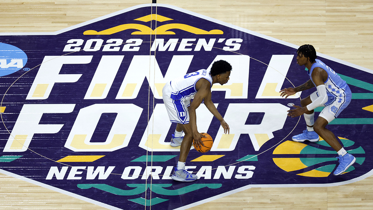 Final Four 2022: North Carolina narrowly defeats Duke in classic thriller, heads to national championship